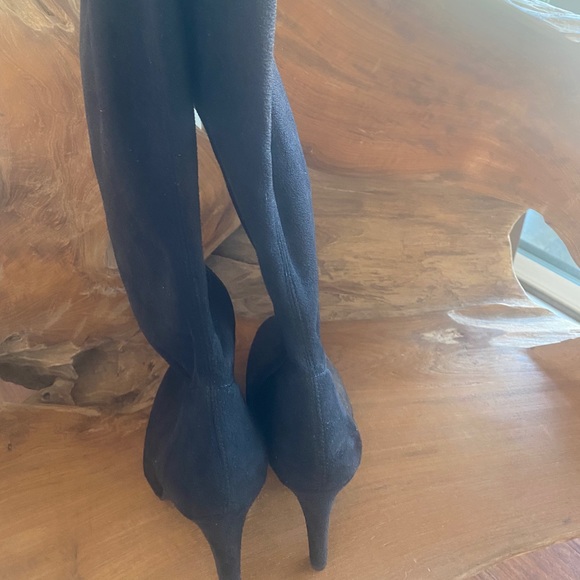 Boots - Picture 5 of 7